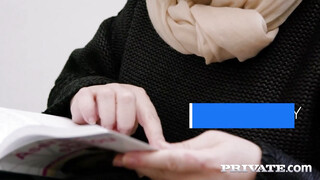 Brittany Bardot egy fiatal fiú dugja análba