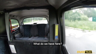 Fake Taxi - Tini hölgyemény jól cumizza a taxist