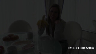 Its POV - Athina Love a magyar pornósztár csajszi hátsó bejáratba dugva