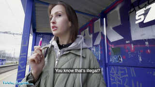 Public Agent - Fiatal csajszi pénzért kúr