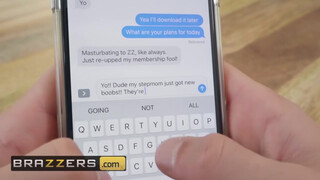 Brazzers - Alexis Fawx a hatalmas kannás nevelő anya