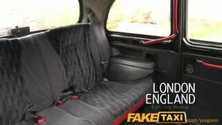 FakeTaxi - szűk pinájú nag cicis csajszi