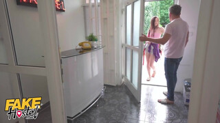 Fake Hostel - Tini csajok megkúrelva alaposan