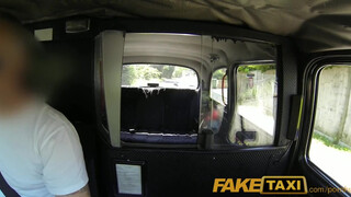 FakeTaxi - Rio Lee a hatalmas mellű fekete hölgyemény