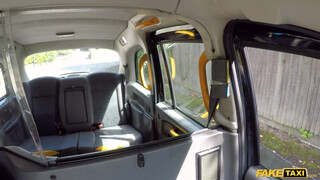 Fake Taxi - Fiatal kisasszony szexel a taxiban