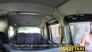 FakeTaxi - Brazil nőci kúr a taxissal