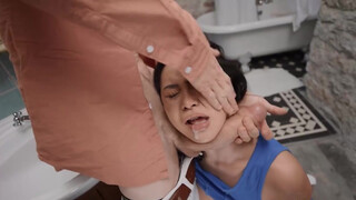 Brazzers - Angel Youngs ánusza elbírja a pélót