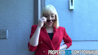 PropertySex - piros blézer és szőrös punci