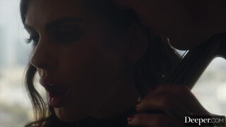 Deeper - Keisha Grey a méretes kannás fiatal picsa