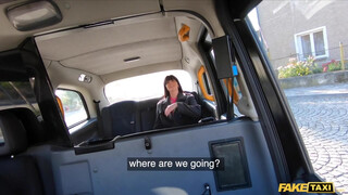 Fake Taxi - Tetovált olasz spiné megkefélve