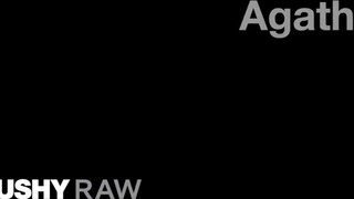 TUSHYRAW - Agatha a izgató vörös hajú picsa