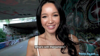 Public Agent - Asia Vargas a bombázó ázsiai picsa