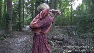 MoxieFilms - Méretes kannás hippi hölgyemény
