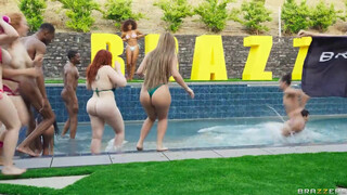 BRAZZERS - Luna Star tini pasival közösül