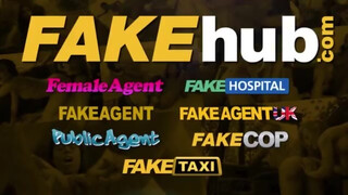 Public Agent - Fekete hajú kicsike didkós tini lány