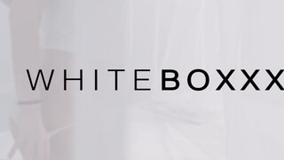 WhiteBoxxx - Darcia Lee a hatalmas mellű magyar kreol bige