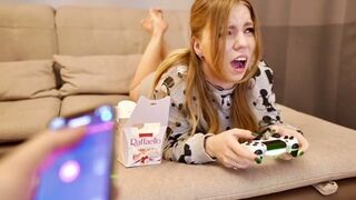 Kisankanna lovense-s spriccelése majd szájbaszása pov-ban!